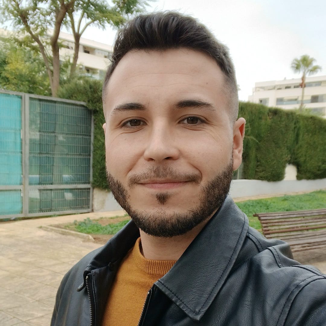 <b>Diego Martínez Salazar</b>